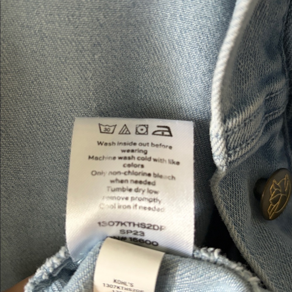 Draper James RSVP Ruffle Yoke Denim Jacket SZ 1X - Picture 8 of 8